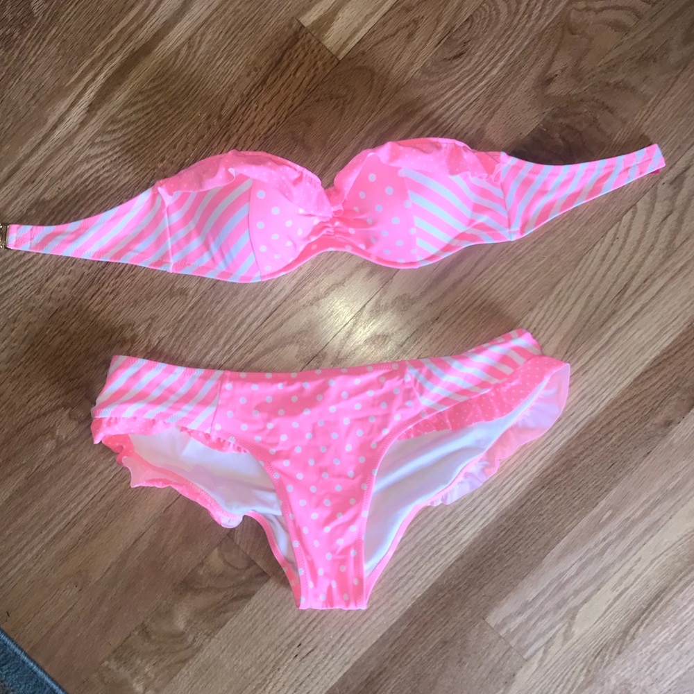 Swimsuit bikini